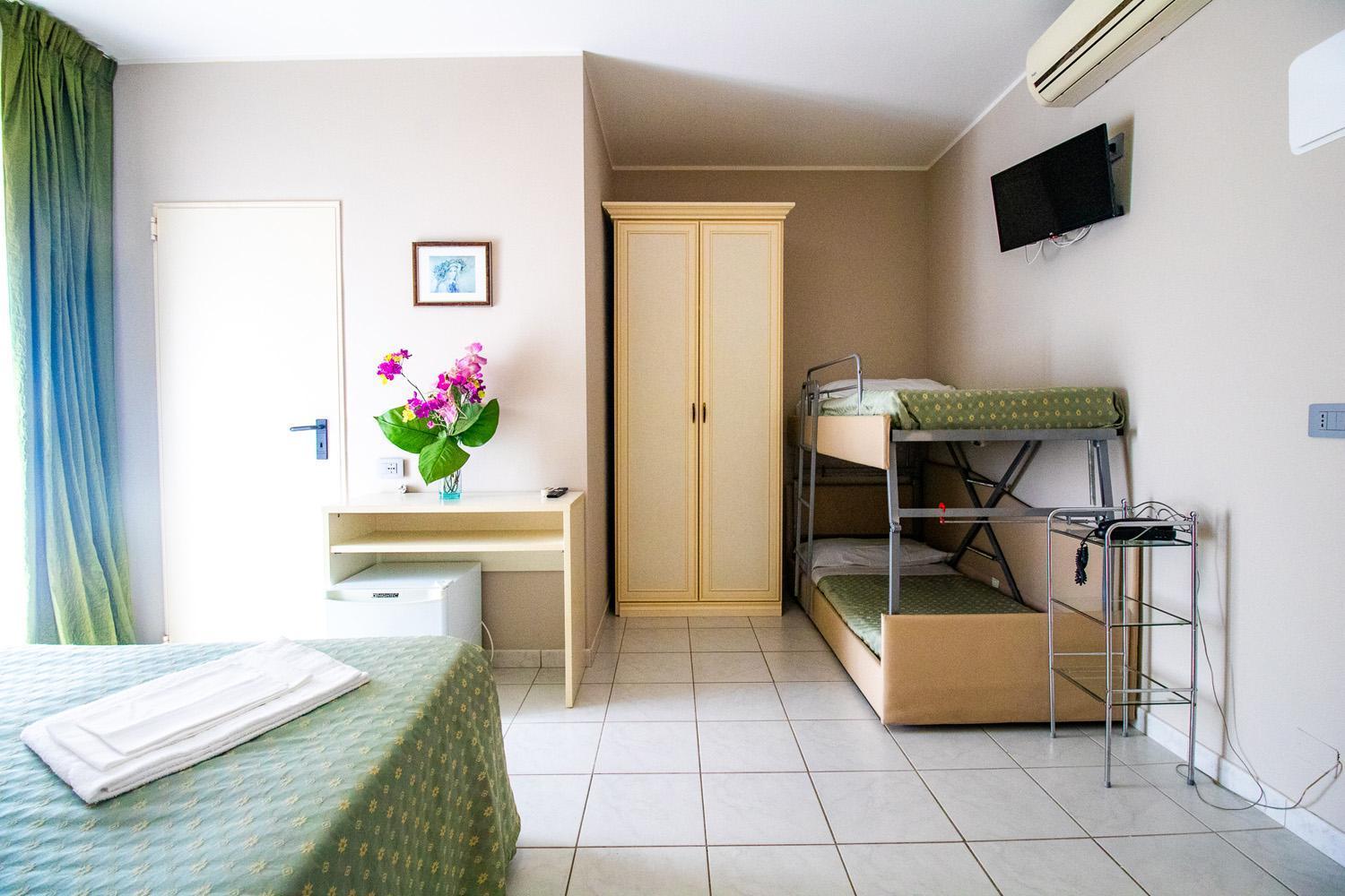 Di Matteo Hotel Roseto Degli Abruzzi Eksteriør billede